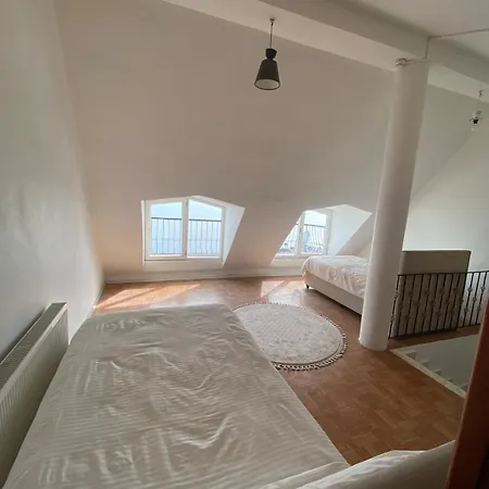 3 Katli Triplex 13 Kisi Kapasiteli *